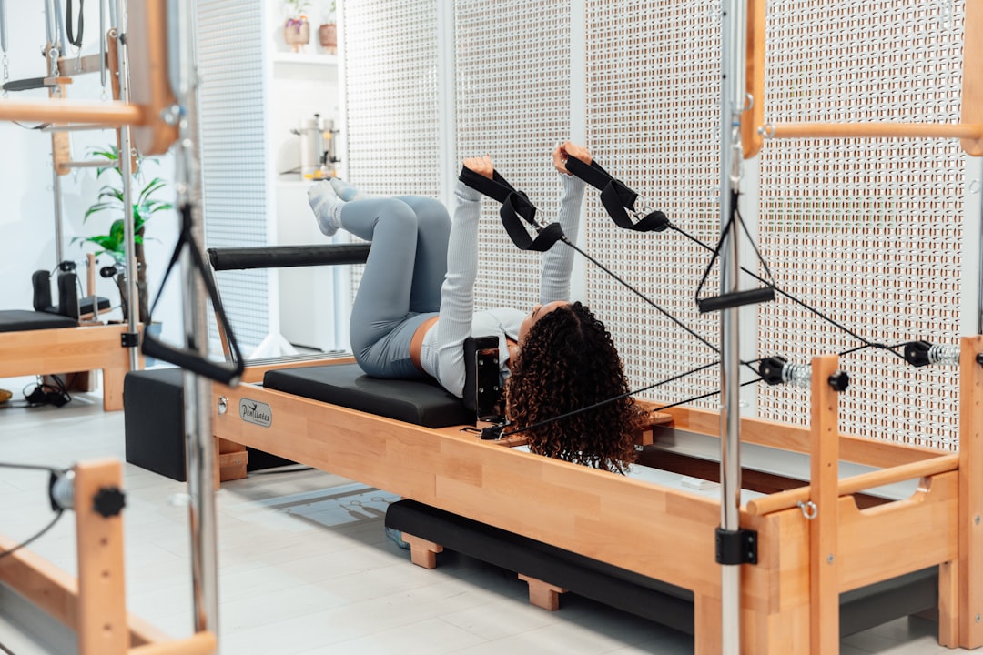 Apa Itu Reformer Pilates? Panduan Lengkap untuk Pemula di Surabaya